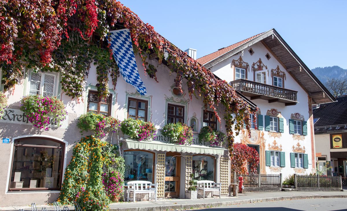 Le Tyrol et la Bavière, Montagnes, châteaux et traditions