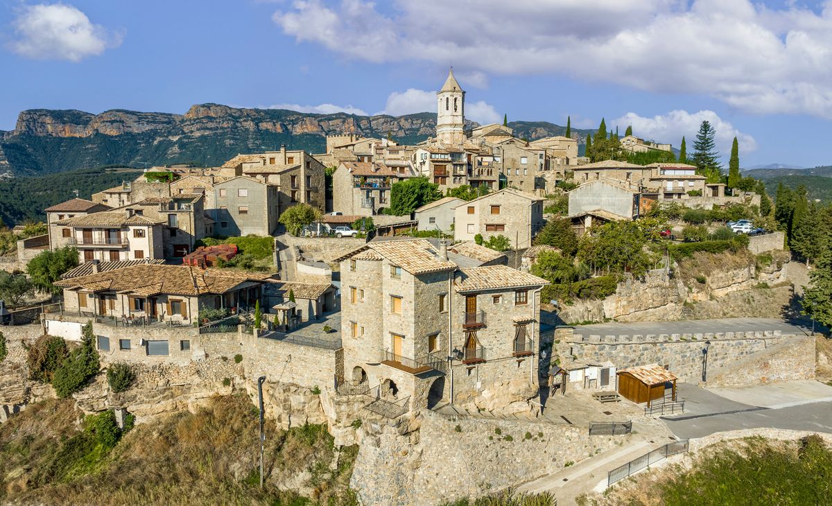 Les Pyrénées Franco Espagnoles - Hauts sommets et convivialité